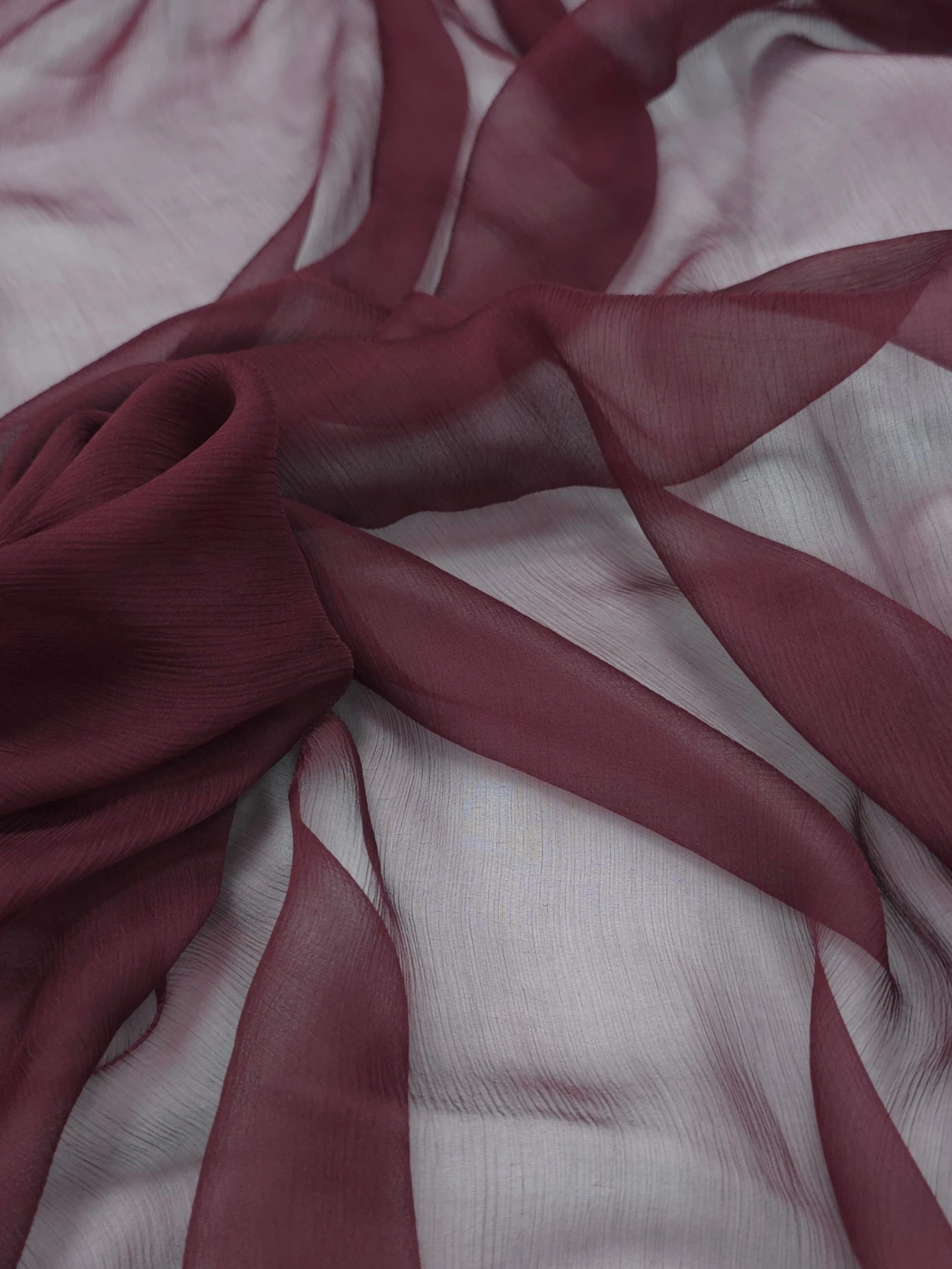 Mousse de matase naturala Burgundy Velvet